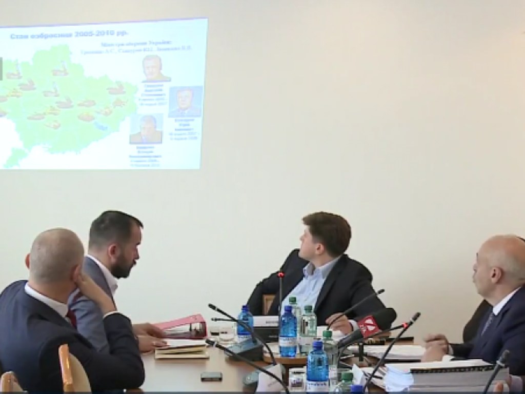 На заседании следственной комиссии ВР использовали карту Украины без Крыма