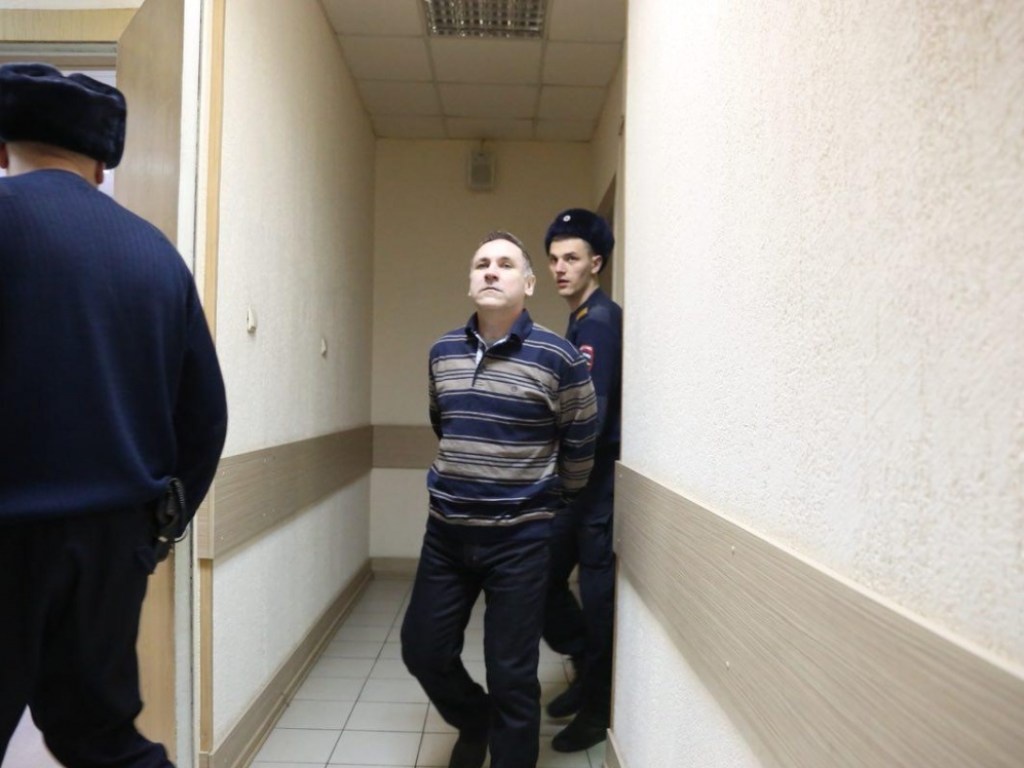 В РФ суд вынес приговор бывшему милиционеру, который расчленил 19 женщин