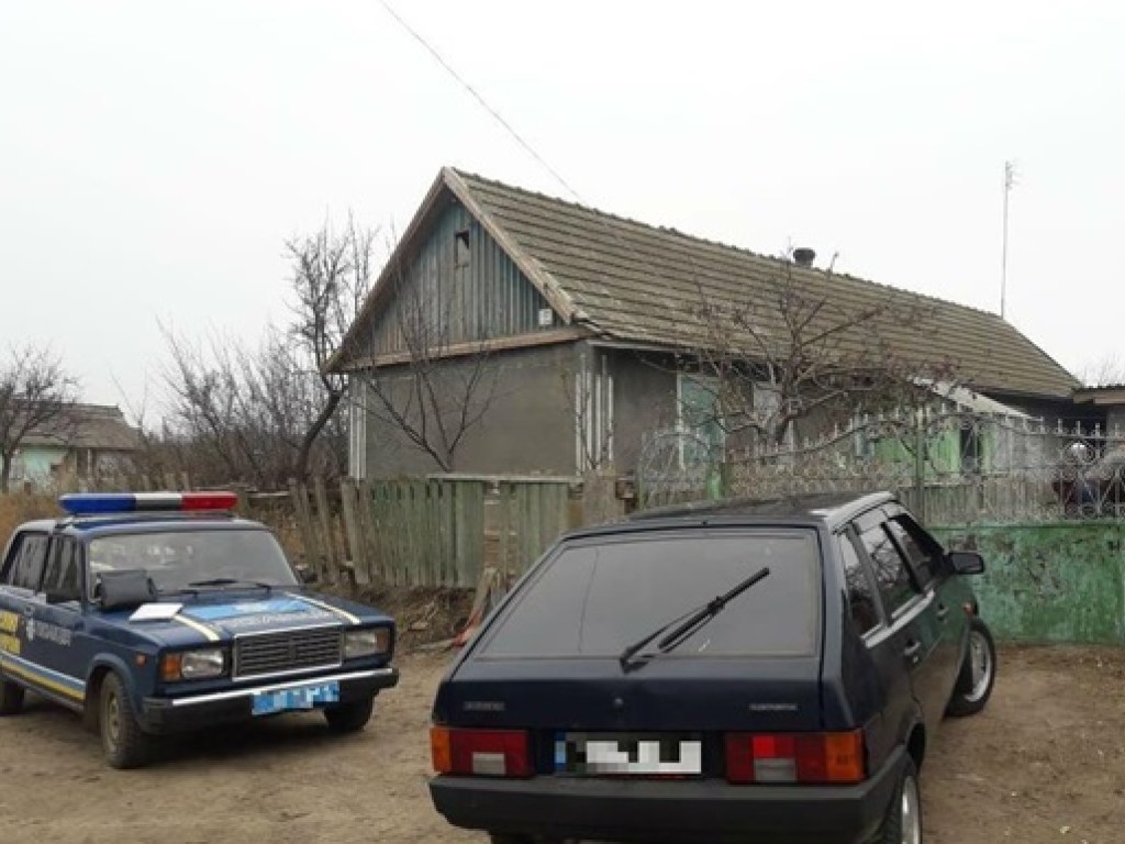 В заброшенном доме в Одесской области нашли труп изнасилованной девятилетней девочки (ФОТО)