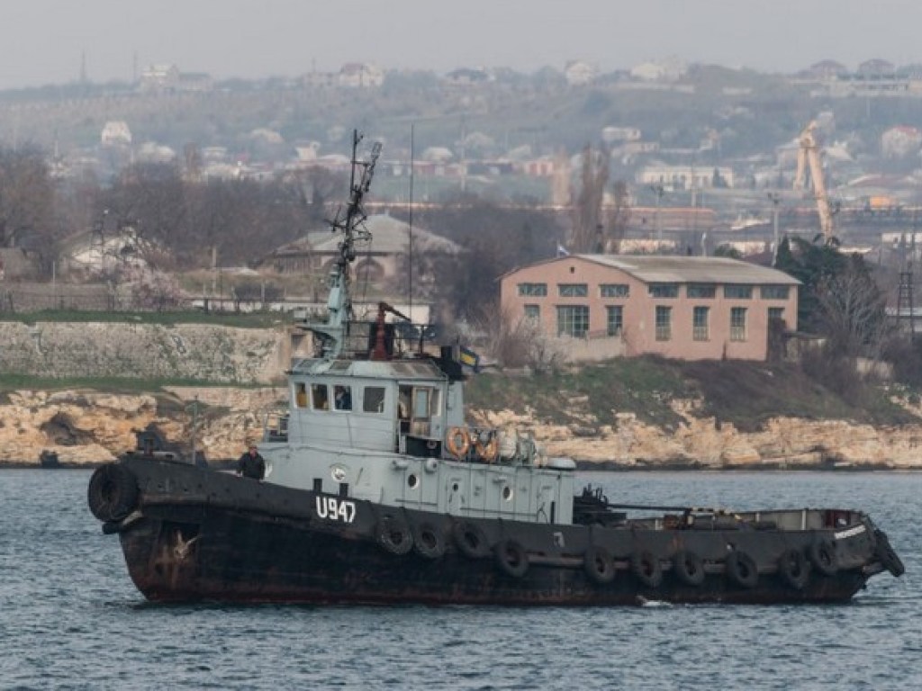 ФСБ России прокомментировала инцидент с украинским буксиром в Азовском море