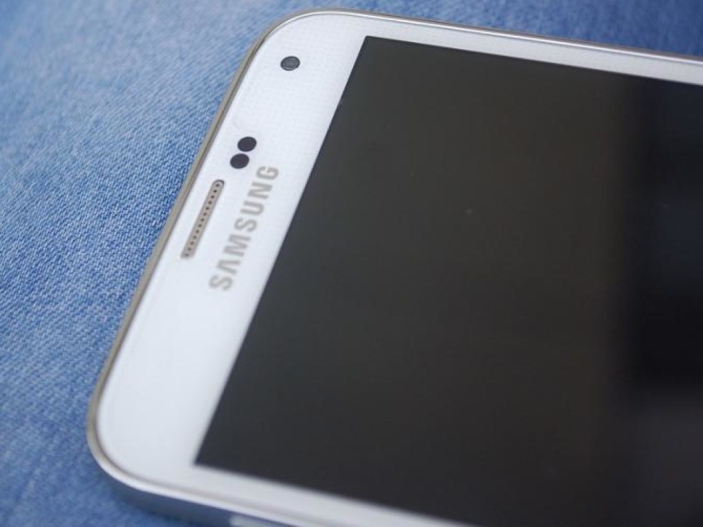 Samsung Galaxy S10 будет оснащен горизонтальной камерой с датчиком для фиксирования сердечного ритма (ФОТО)