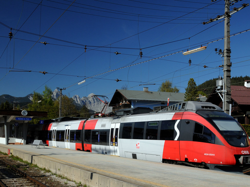 Забастовка рабочих: в Австрии остановились все поезда
