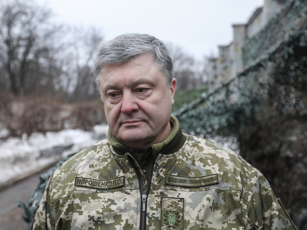 Европейский аналитик: введение военного положения в Украине приведет к массовому оттоку населения из этой страны