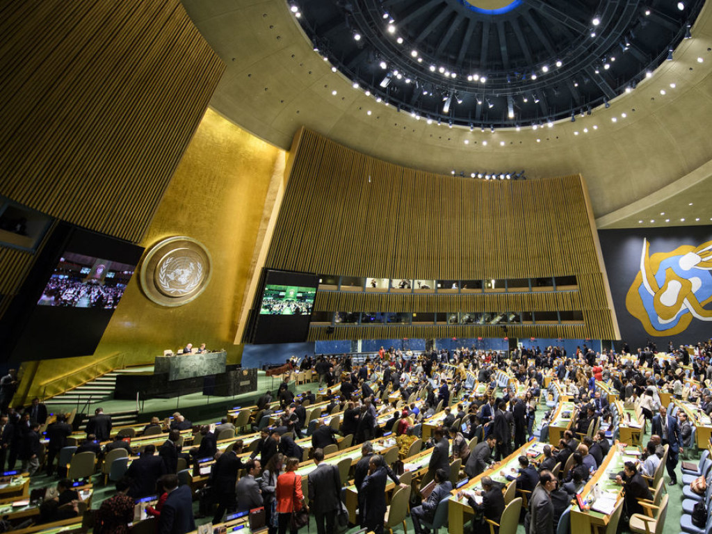 Замгенсека ООН предложила Украине и РФ провести переговоры