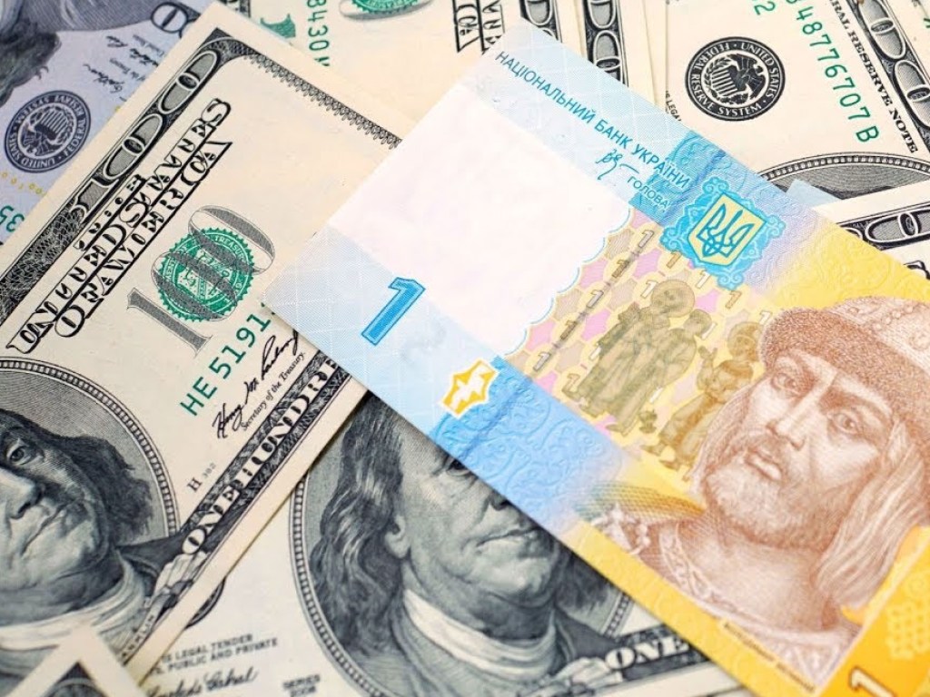 Доллар в столичных обменниках подорожал до 29 гривен &#8212; СМИ