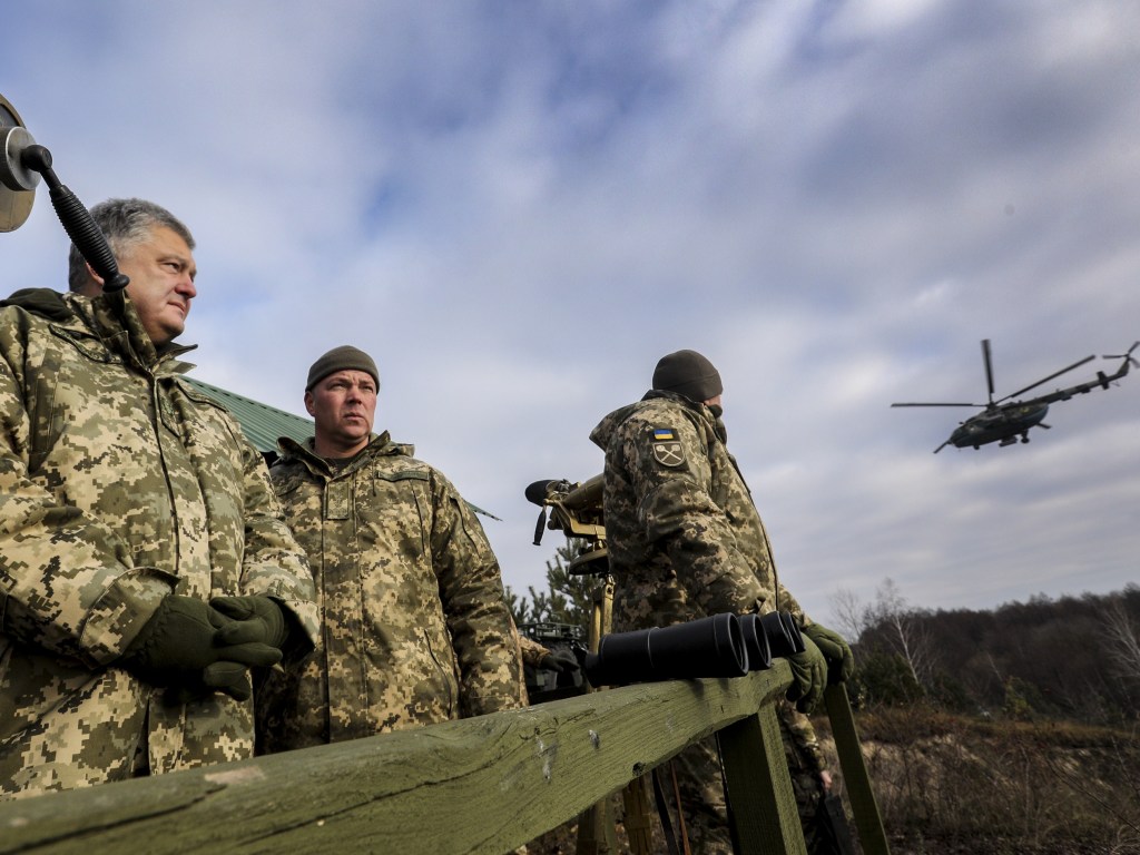 Военное положение: Украина повернулась лицом к полудиктатуре  &#8212; политолог