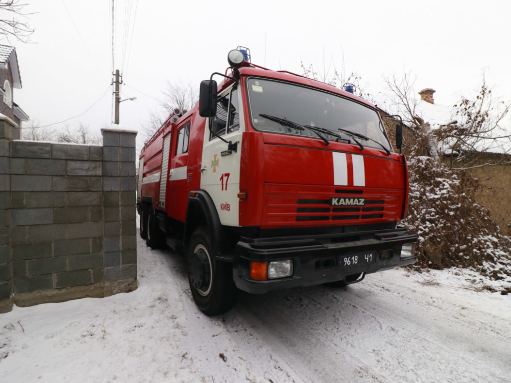 При пожаре в жилом доме в Киеве погиб 45-летний мужчина (ФОТО)