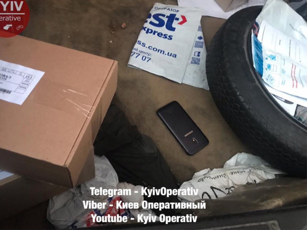 В Киеве вор-неудачник потерял свой телефон на месте преступления (ФОТО)
