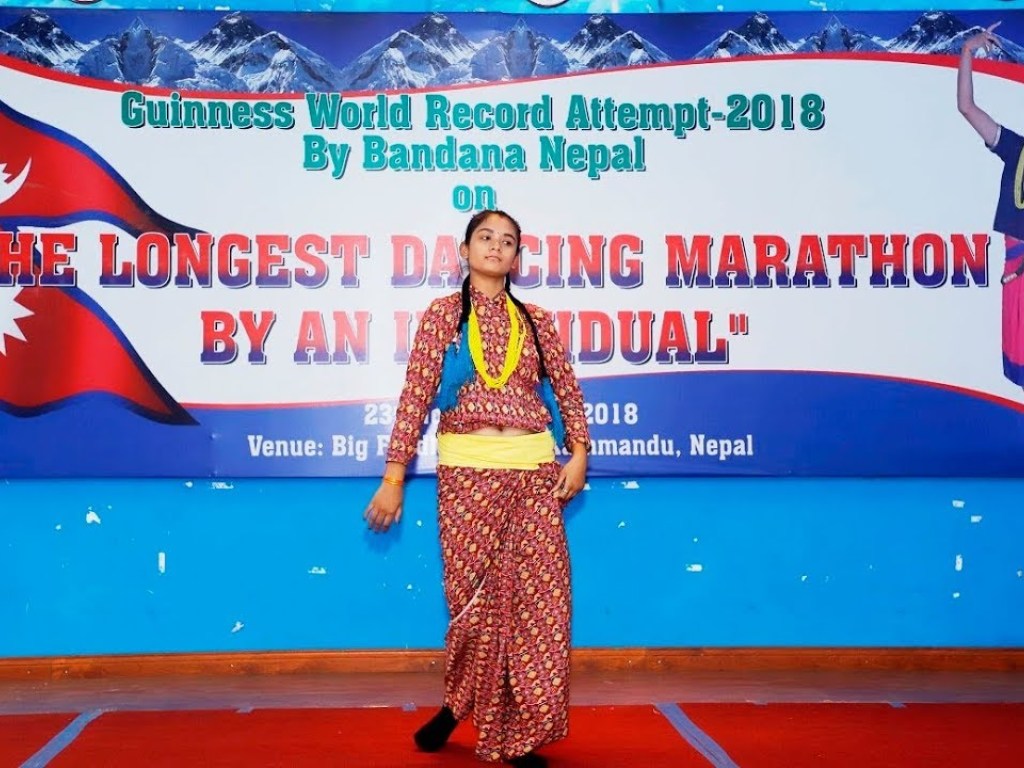 Новая запись в книге рекордов Гиннеса: девушка из Непала протанцевала без перерыва 126 часов (ВИДЕО)