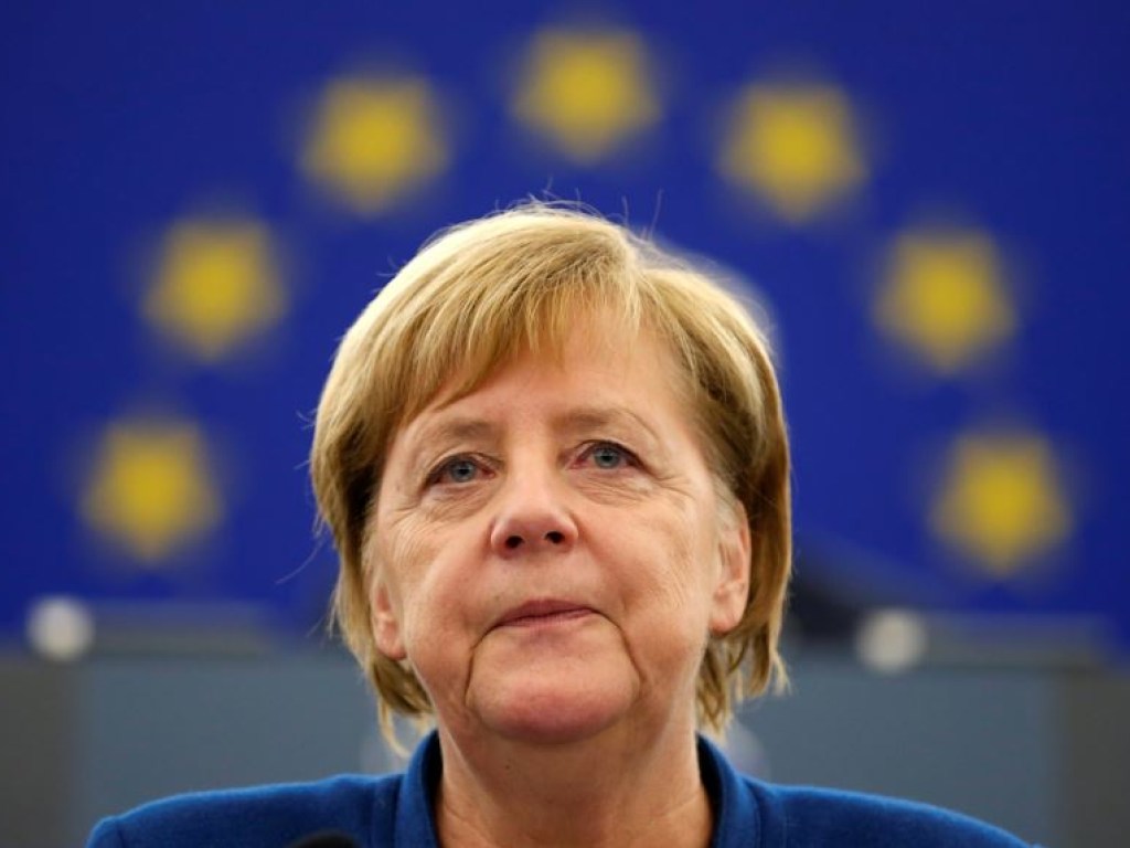 Меркель не долетела на саммит G20: самолет канцлера ФРГ сломался в воздухе