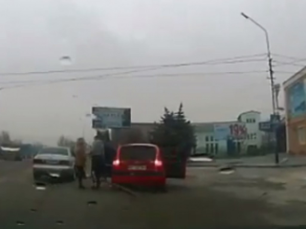 В Мелитополе на пешеходном переходе сбили человека (ФОТО)