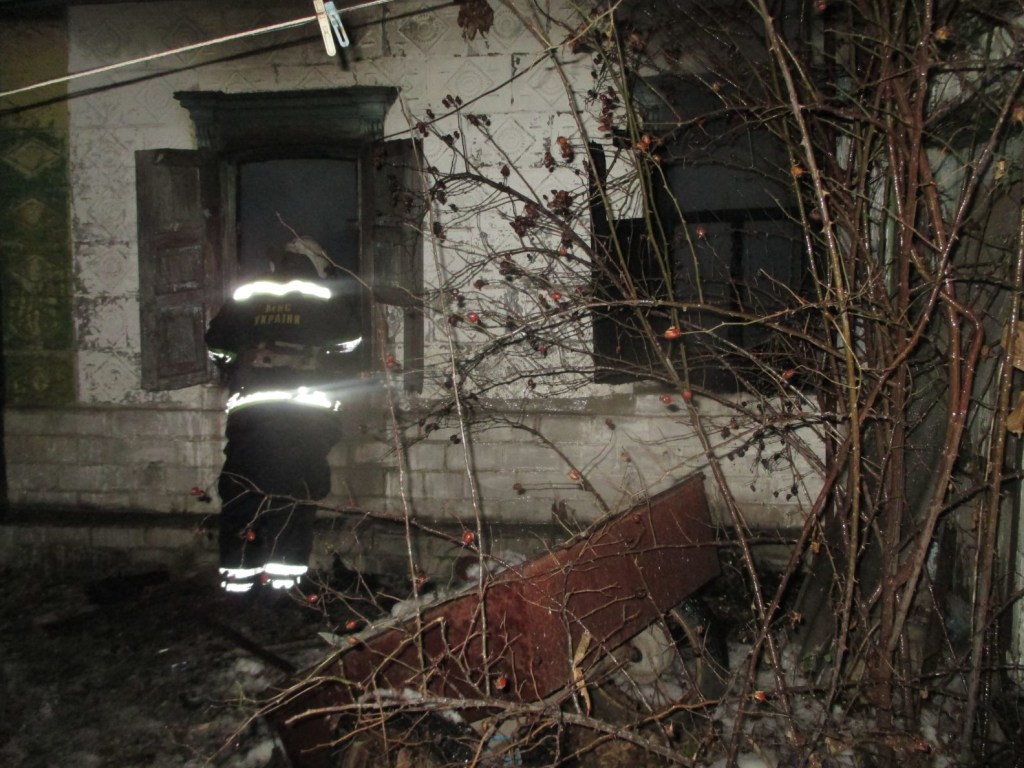 На Полтавщине во время тушения пожара обнаружили тела мужчины и женщины (ФОТО)