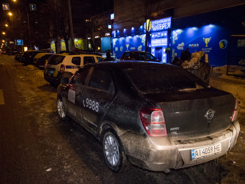 В Киеве водитель Uber под воздействием марихуаны ездил по городу с «травкой» в кармане (ФОТО)