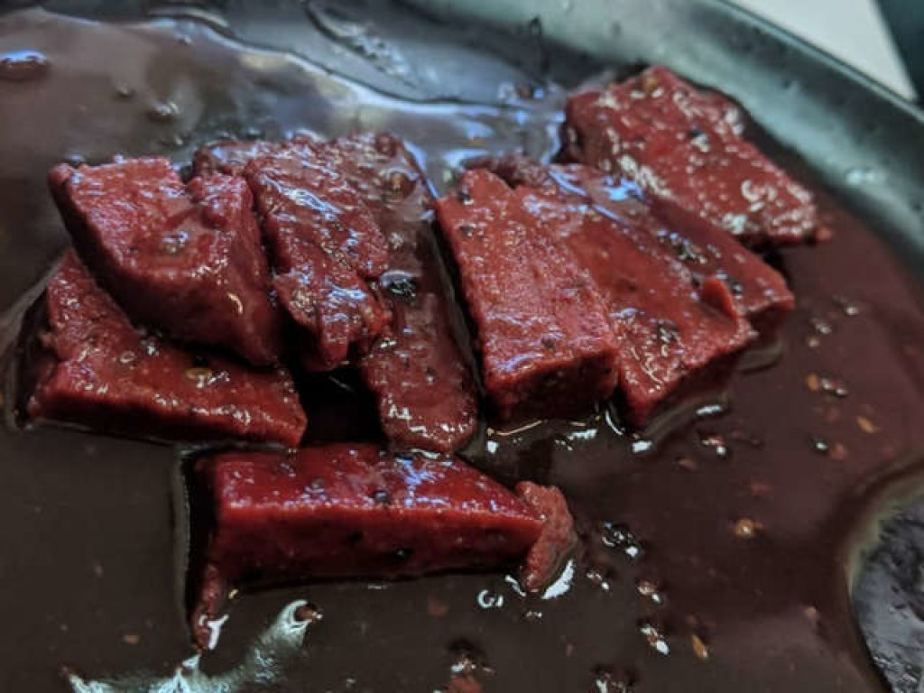 В Израиле напечатали веганское мясо (ФОТО)
