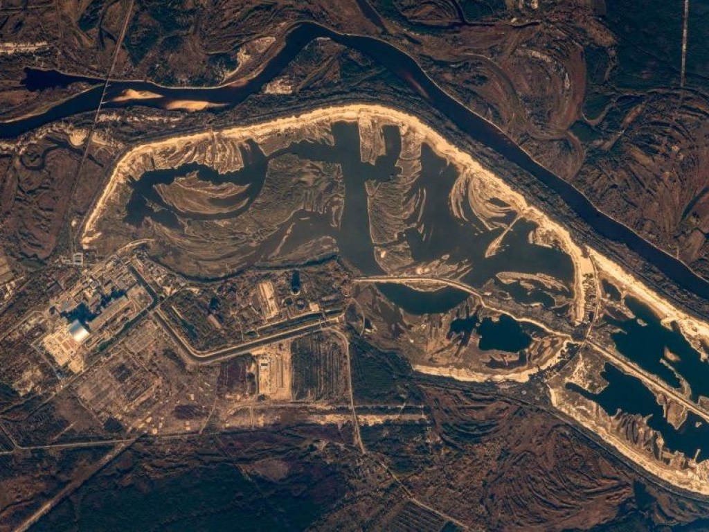 Очень мрачно: Космонавт показал, как выглядит Чернобыль из космоса (ФОТО)