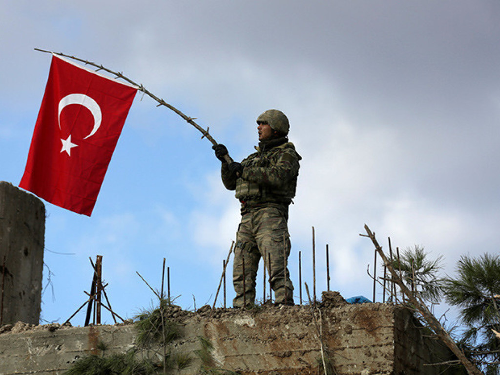 Турция может вступить в вооруженное противостояние с США в Сирии – арабский политолог