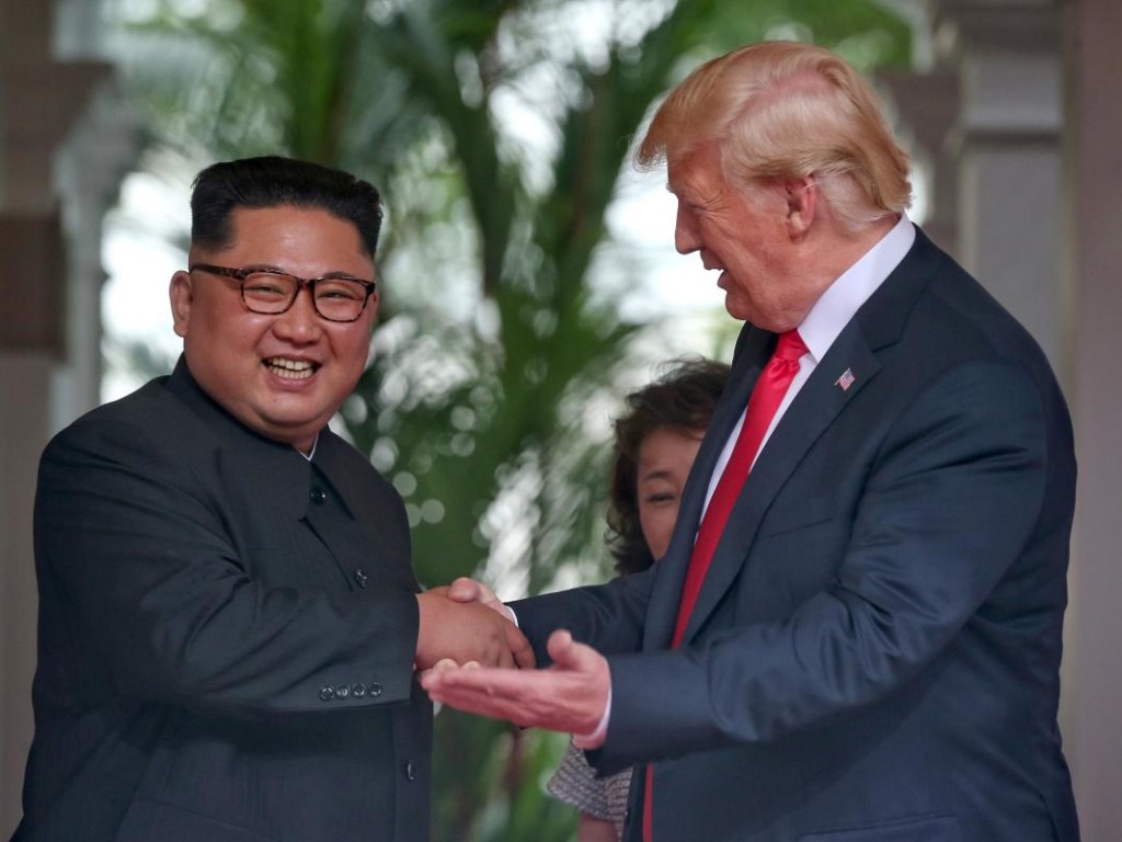 После отказа от ядерного оружия Трамп пообещал Ким Чен Ыну выполнить все его желания