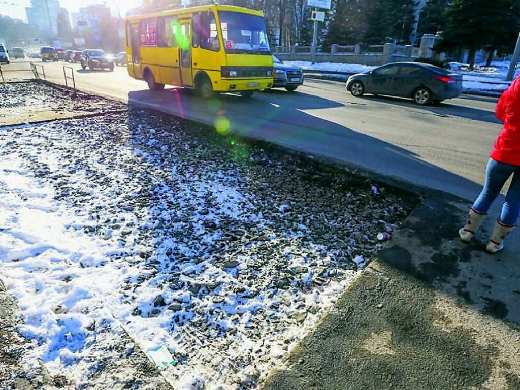 Депутат Киевсовета сообщил, как можно решить проблему ремонта дорог и мостов в столице