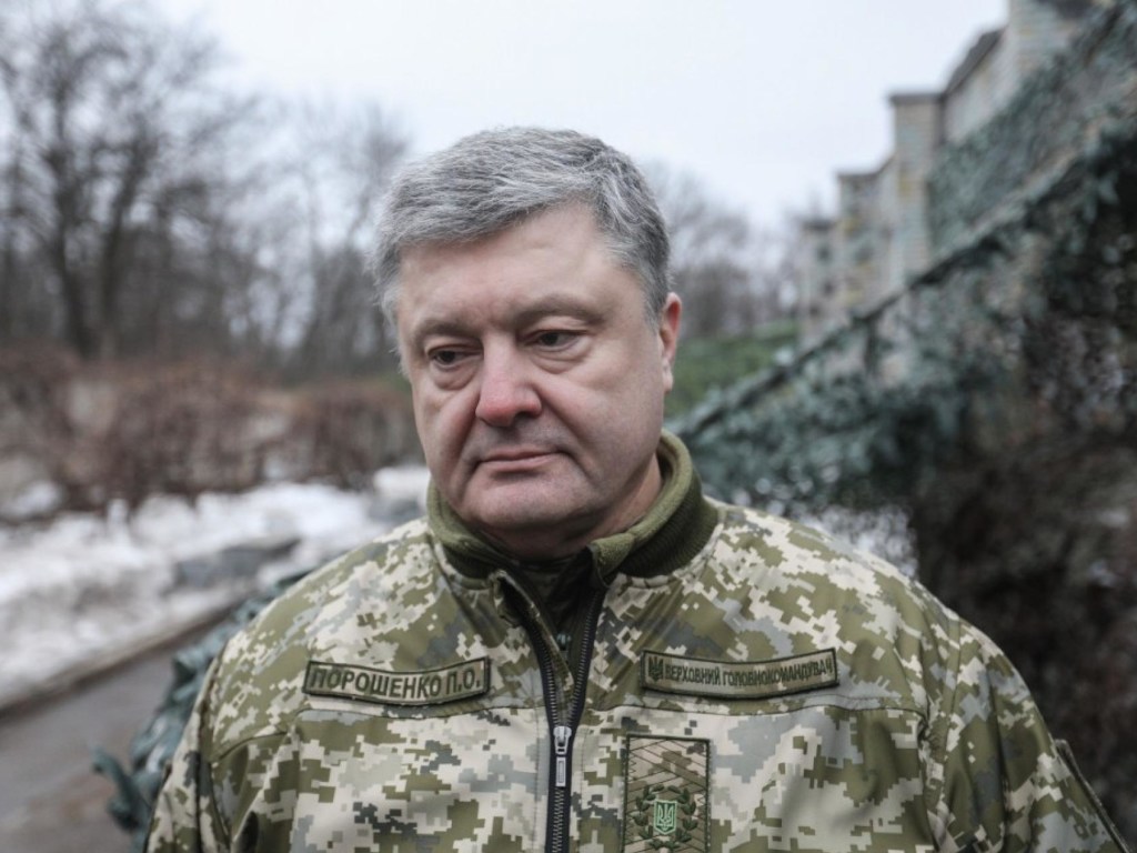 Порошенко нужно тихо «свернуть лавочку» с военным положением  в Украине &#8212; политолог