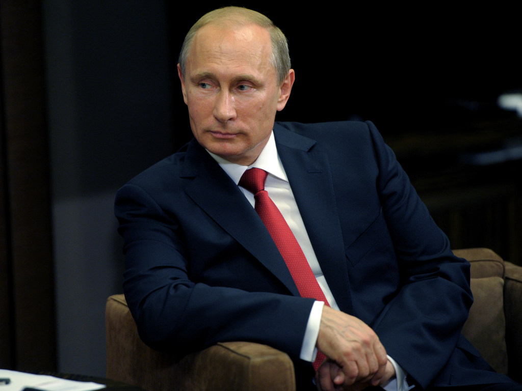 Путин объяснил, почему не хочет говорить с Порошенко по телефону