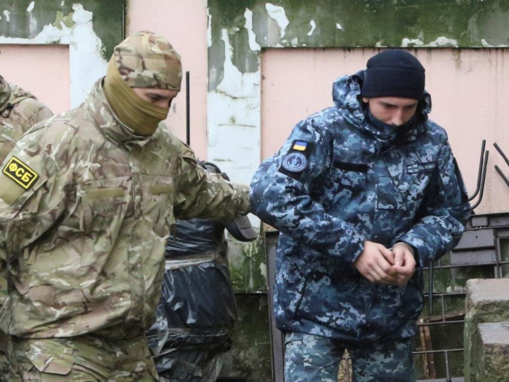 Семьям пленных украинских моряков государство выделит по 100 тысяч гривен