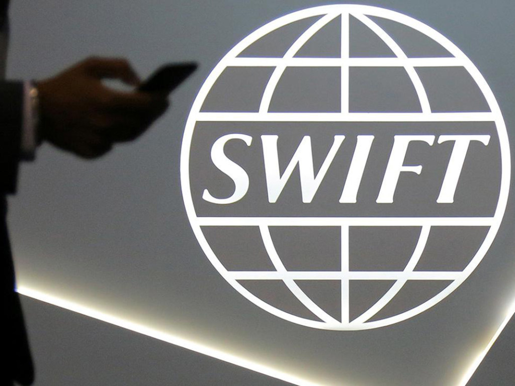 РФ могут отключить от SWIFT – эксперт