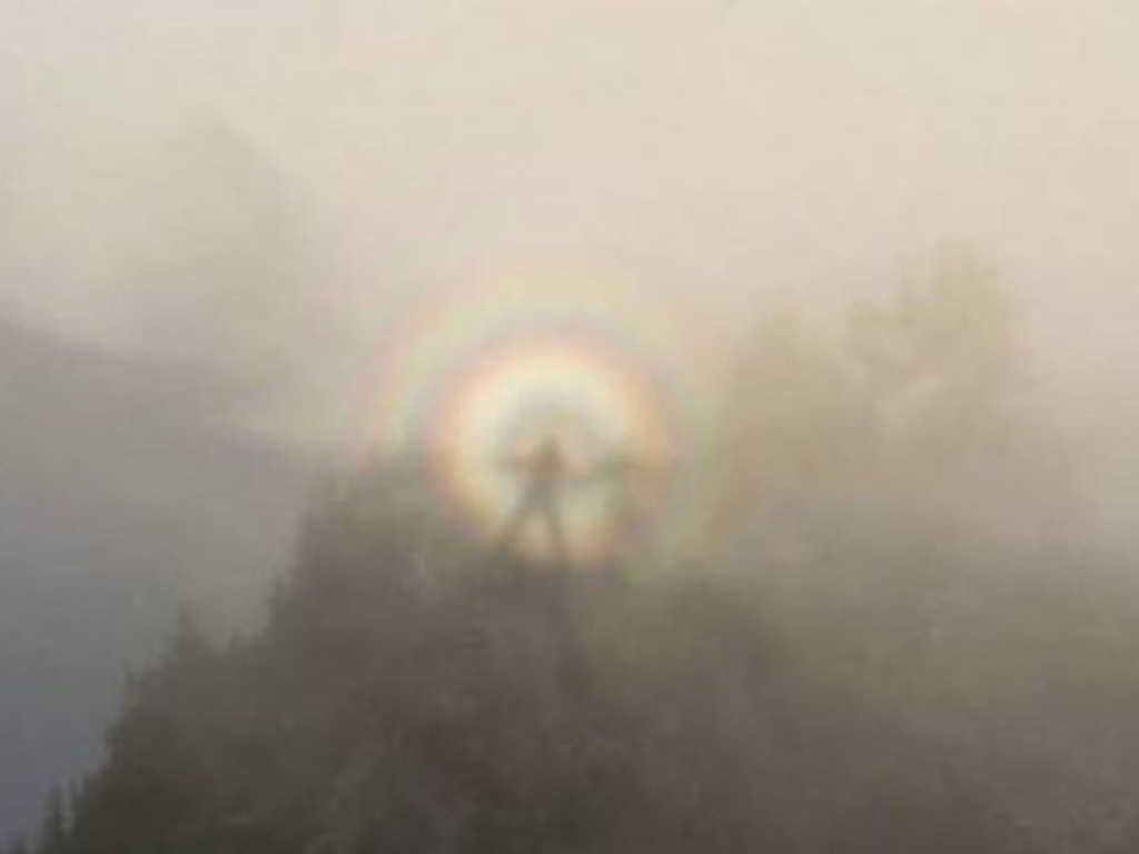 Туристов напугал призрак на горе Поп Иван в Карпатах (ФОТО)