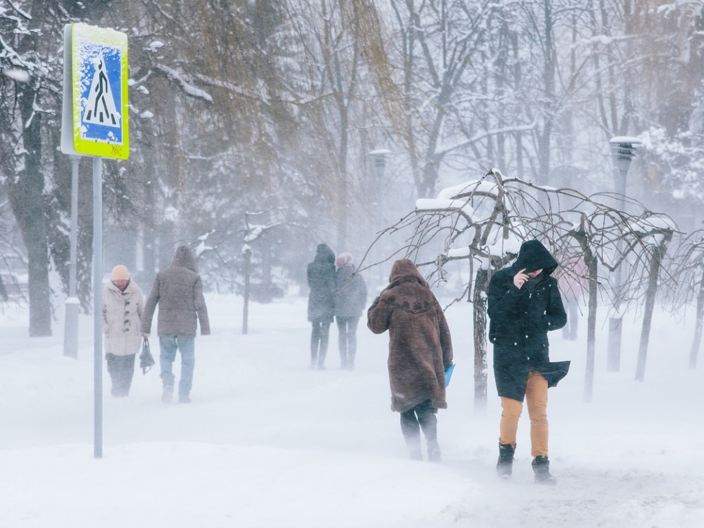 Из-за снегопада в Киев не будут пускать фуры &#8212; КГГА