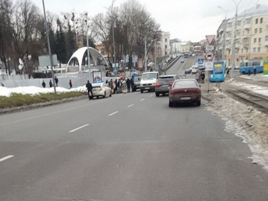 В Виннице под колесами Lexus погиб пешеход (ФОТО)