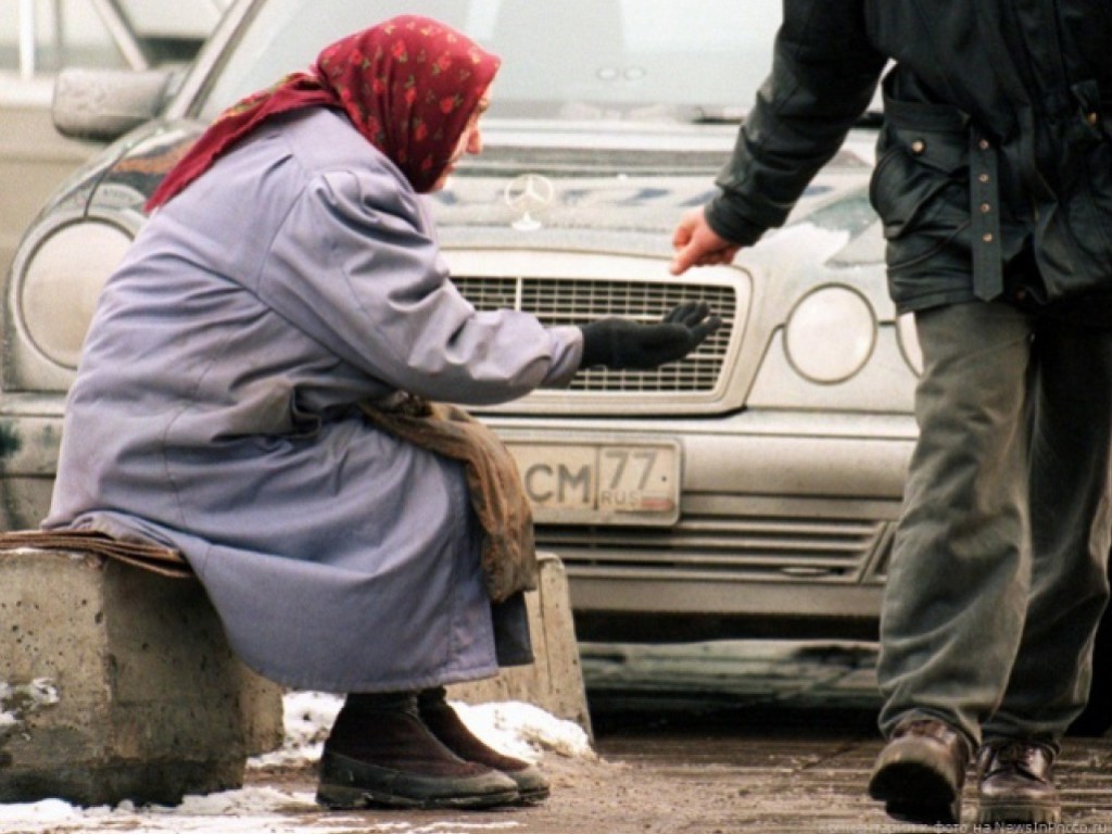 60% украинцев уже живет у черты бедности или за ее чертой – эксперт