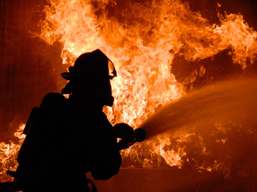 Под Херсоном во время пожара в дачном домике погиб пенсионер