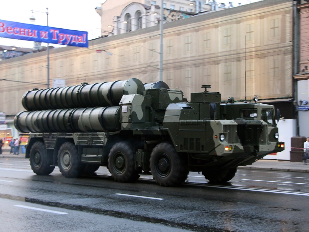 «Вот это фейерверк»: на полигоне в России рухнула зенитная ракета С-300 (ВИДЕО)