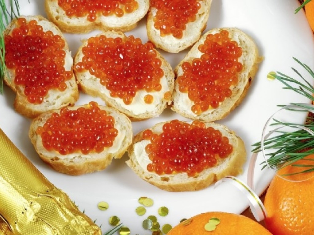 А. Дорошенко: «К Новому году украинцев ожидает подешевевшая икра, акционный алкоголь и недорогие мандарины»