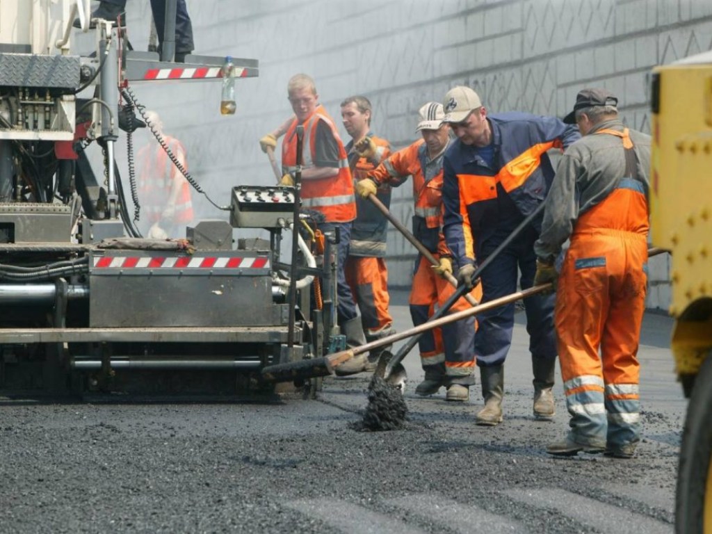 Экс-мэр о бюджете Киева на 2019 год: финансирование ремонта дорог сократится