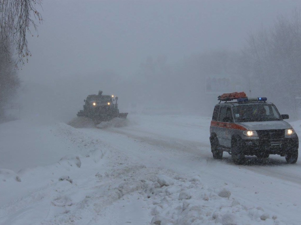 Непогода обесточила 170 населенных пунктов в шести областях – ГСЧС