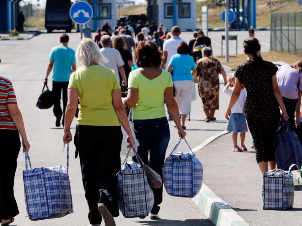38% переселенцев не намерены возвращаться домой после окончания войны – опрос