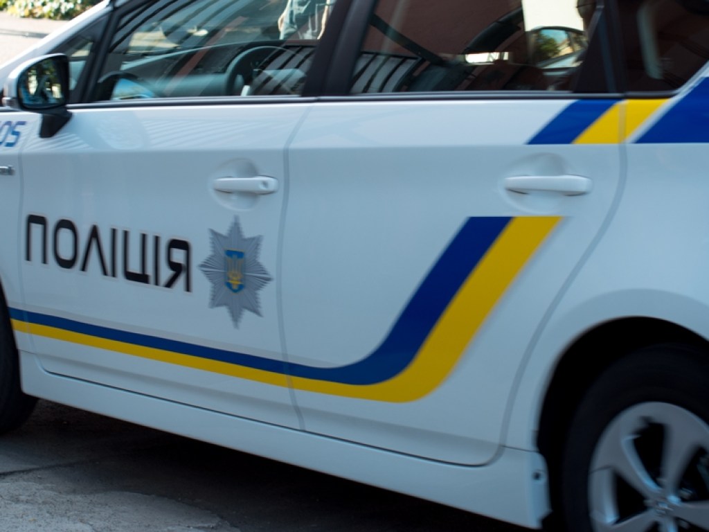 Военное положение: полицейские досмотрели и оштрафовали запорожского депутата