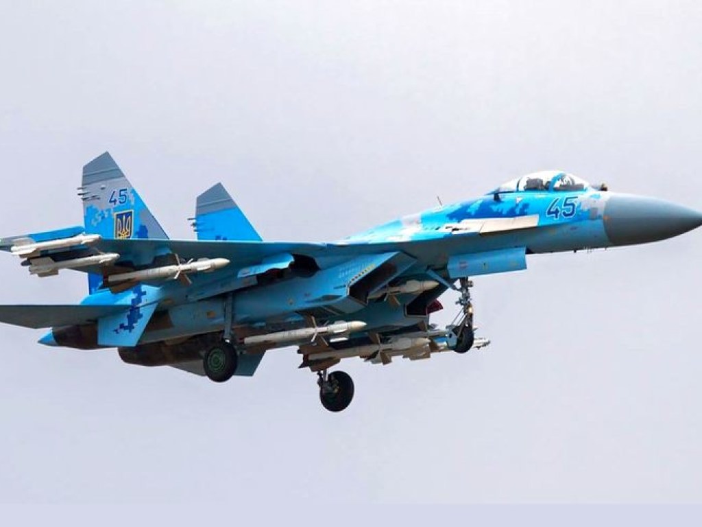 В Житомирской области разбился истребитель Су-27, пилот погиб