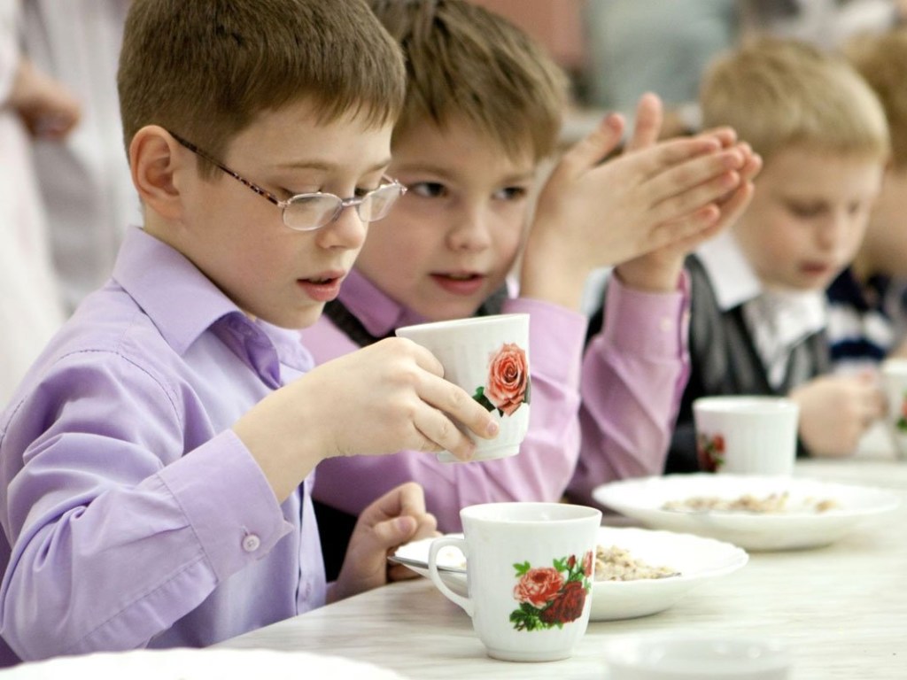 В столичных школах дети получают неполные порции еды &#8212; Госпродпотребслужба