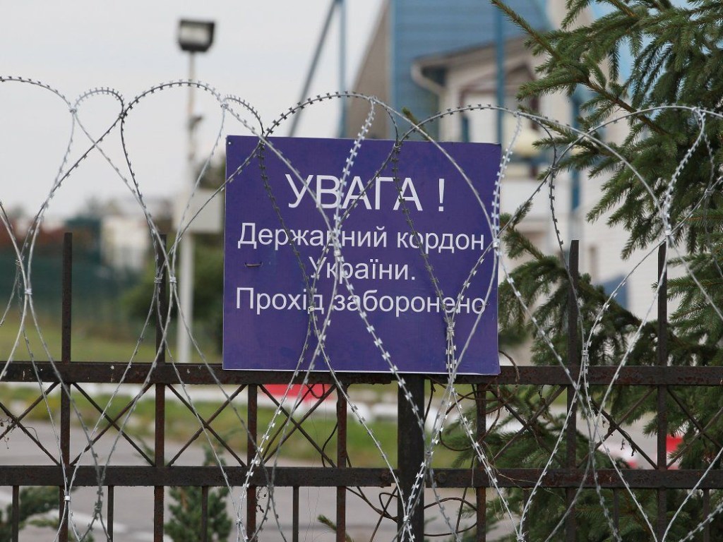 В СНБО допустили сохранение ограничений на въезд россиян после отмены военного положения