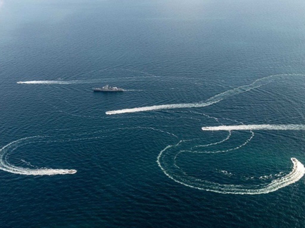Корабли ВМС еще раз попробуют пройти через Керченский пролив – СНБО