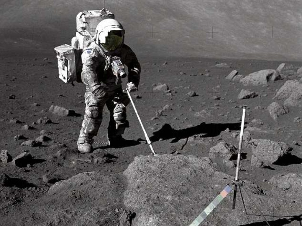 Лунная пыль вызывает рак легких – ученые (ФОТО)