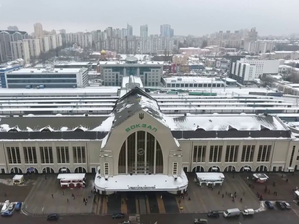 В Киеве «минировали» центральный вокзал: была проведена эвакуации 2 тысяч человек