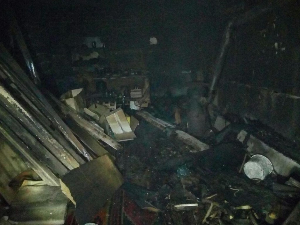 В гараже в Днепре заживо сгорел мужчина (ФОТО)