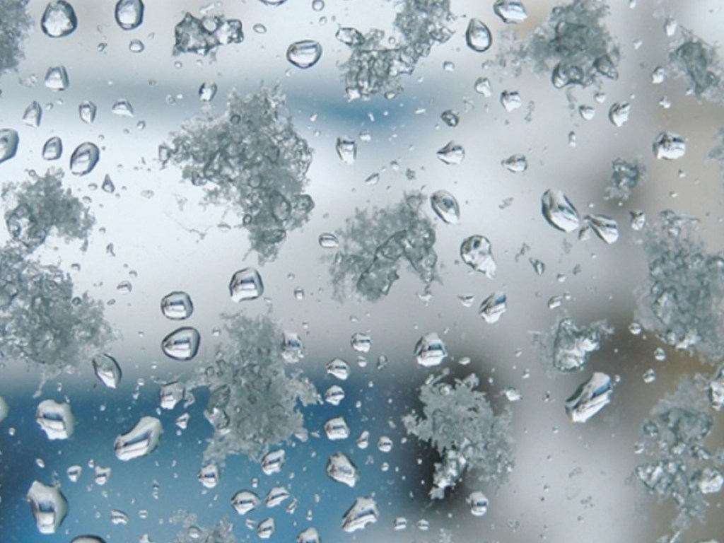 Погода на 27 декабря: в Украине ожидается мокрый снег с дождем и ветром