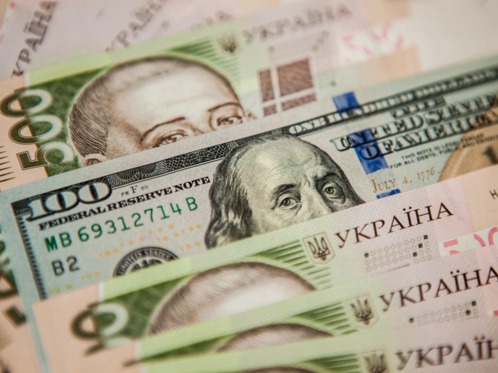 Из-за транша МВФ долги украинцев по коммуналке могут увеличиться &#8212; политолог