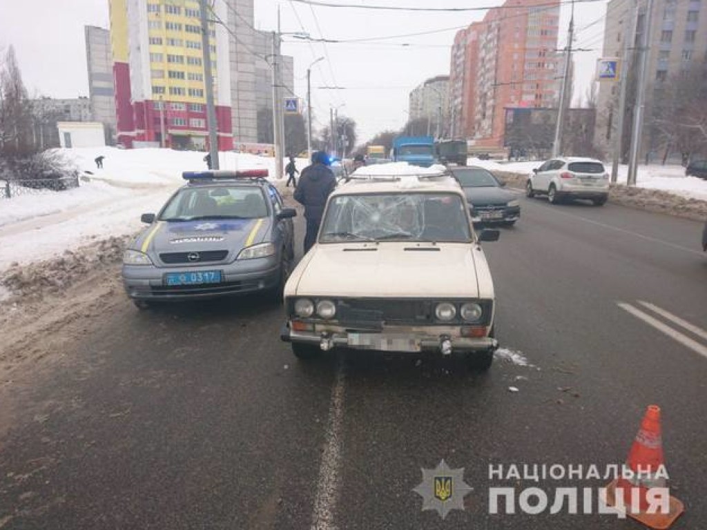 В Харькове водитель «ВАЗ» возле «зебры» сбил девушку (ФОТО)