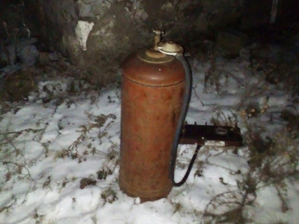 В Херсонской области в частном доме взорвался газовый баллон, пострадали 4 человека (ФОТО)