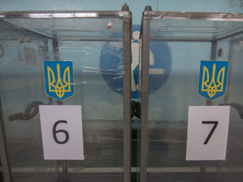 Экс-замглавы ЦИК допустил подкуп избирателей на выборах президента Украины