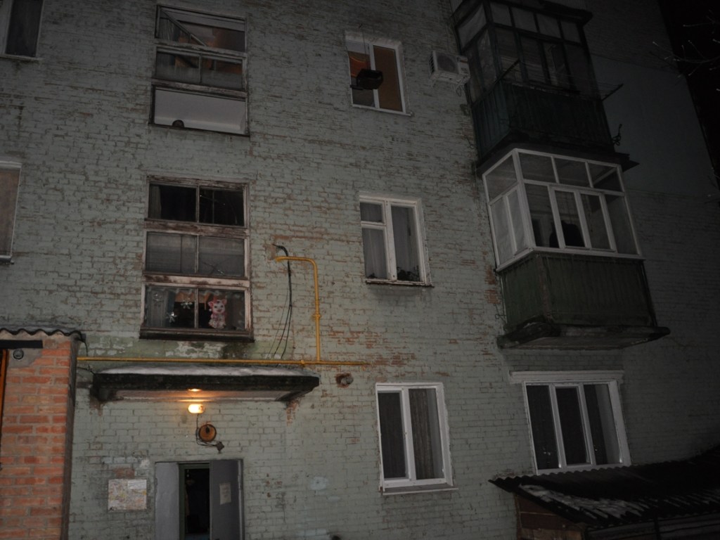 В Кропивницком в собственной квартире погибла семья из 4 человек (ФОТО)
